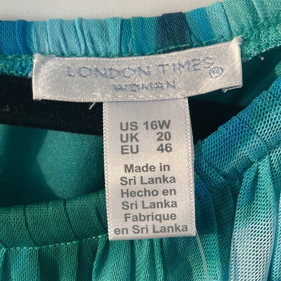 NWT semi-formal dress - Picture 4 of 8